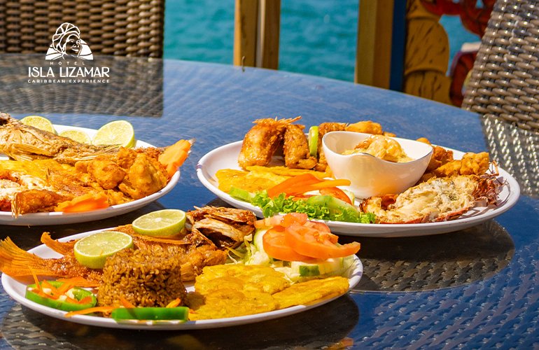 disfruta de la gastronomía caribe  en Hotel Isla Lizamar en las Islas del Rosario, Cartagena.